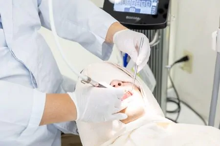 歯周外科治療・歯周組織再生療法